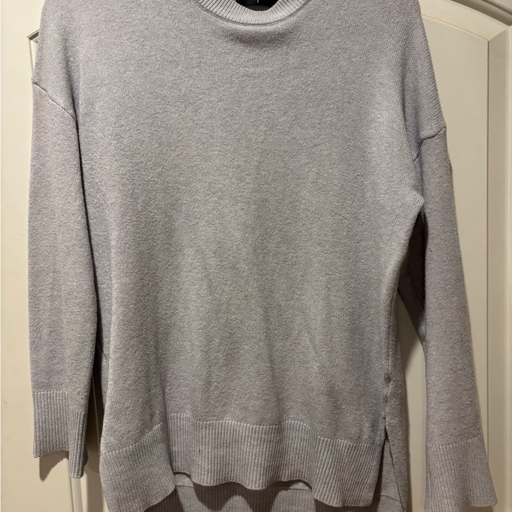 Tahari Heather Gray Knit Sweater